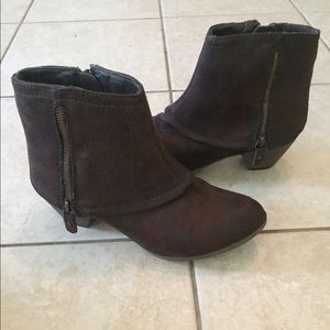 Worthington Brown Ankle Boots Size 6